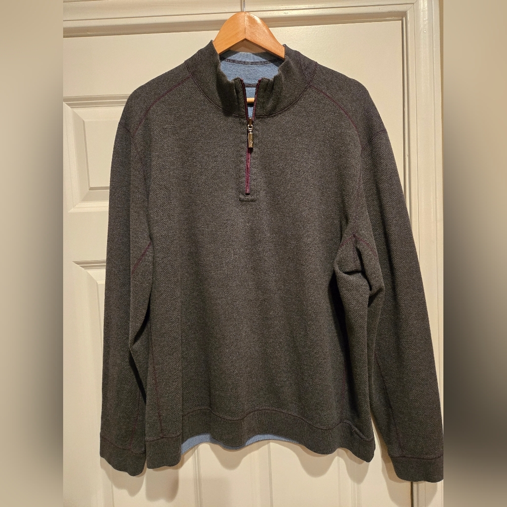 Tommy Bahama 1/2 zip, half zip reversable sweatshirt Men's Large. grey/blue